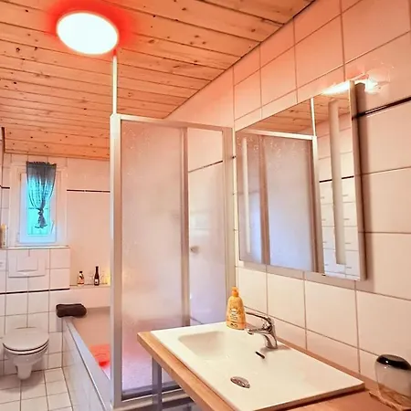 With 5 Bedrooms Σπίτι διακοπών *